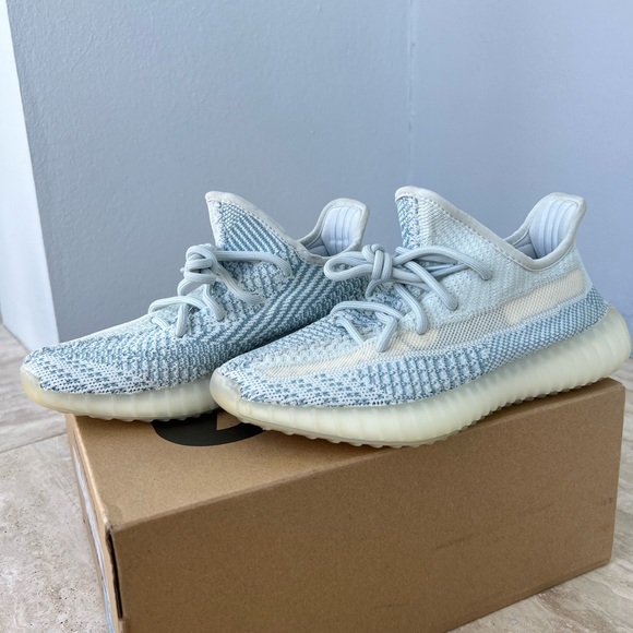 COPY - YEEZY BOOST 350 V2’ Cloud white non-reflective - Picture 4 of 6